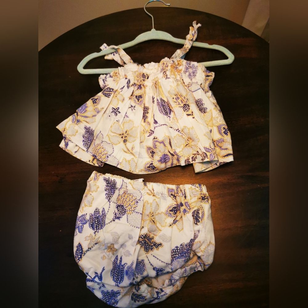 Baby Gap 9-12m set